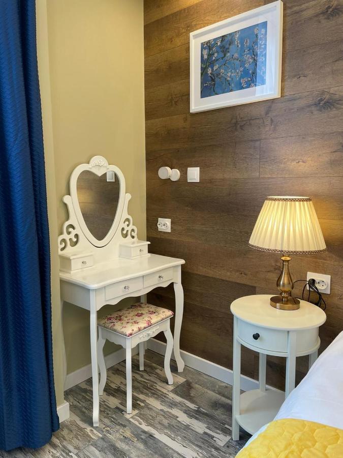 Romantic Jacuzzi Chic Apartment Sinaia Buitenkant foto