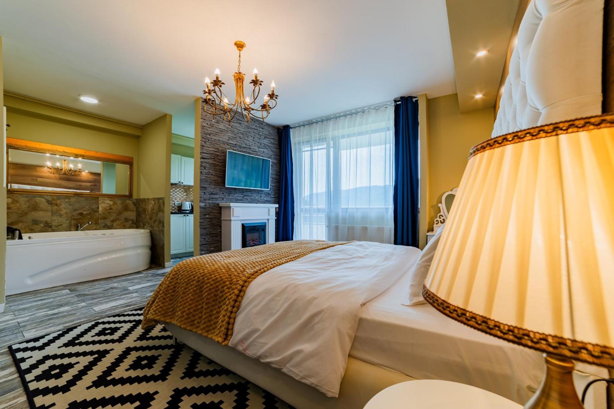 Romantic Jacuzzi Chic Apartment Sinaia Buitenkant foto